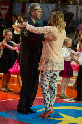 Pan Olek  i pani Ewelina- tancerka z Samby Dorosłej - tańczą czaczę 